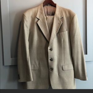 Tan Men’s Suit 42R